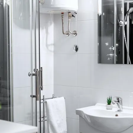 Apartamento Luxe Comfort Melesio In Centre Split