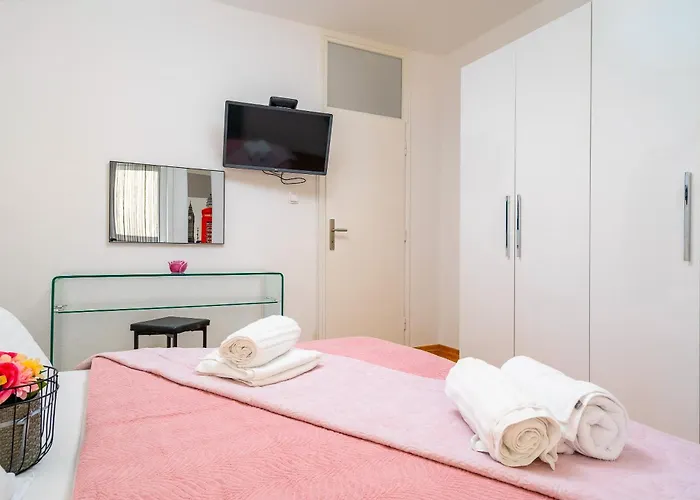 Luxe Comfort Melesio In Centre Apartmán *