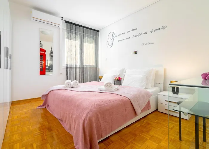 Διαμέρισμα Luxe Comfort Melesio In Centre *