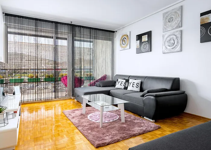 Luxe Comfort Melesio In Centre