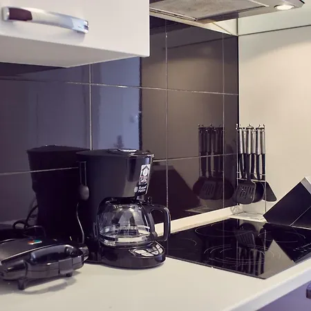 Appartement Luxe Comfort Melesio In Centre